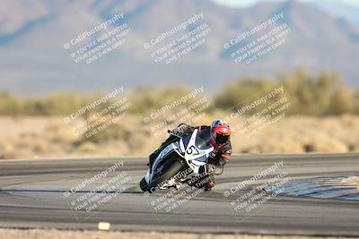 media/Dec-07-2025-CVMA (Sun) [[3e7d2de5dc]]/Race 18-Formula Twins-Formula 40 UL/